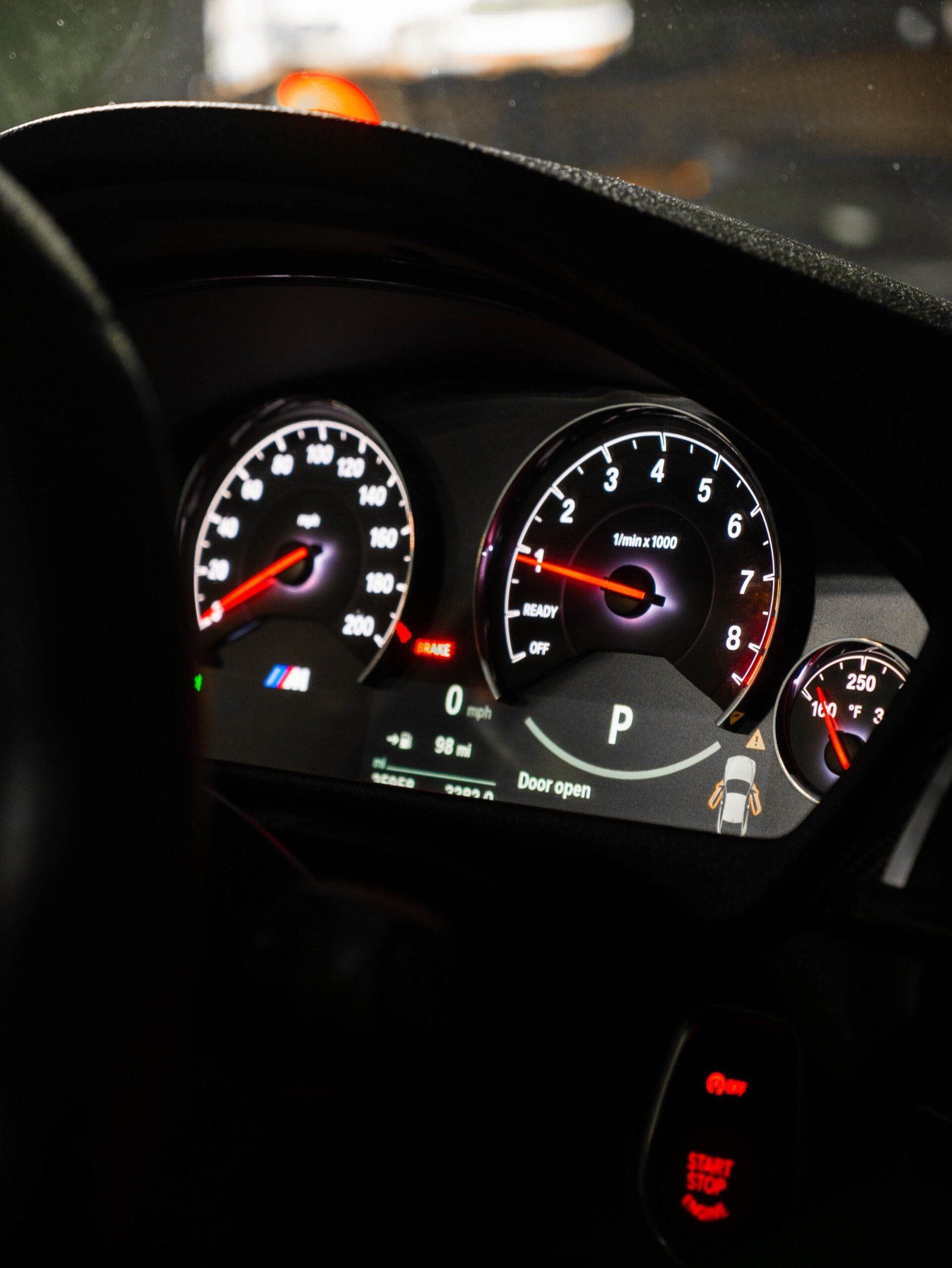 Car dashboard fuel gauge